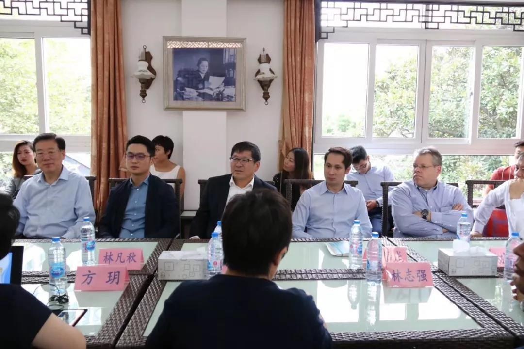 都佰城与巴斯夫向中国福利会托儿所捐建ETPU运动跑道