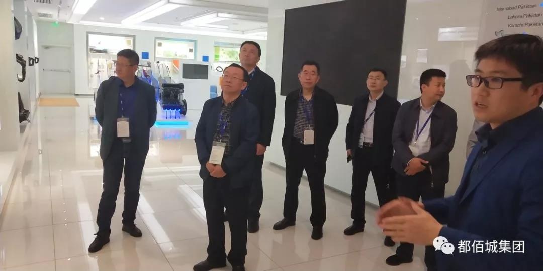 宁夏教育厅来沪考察德国巴斯夫和都佰城运动场地材料生产基地
