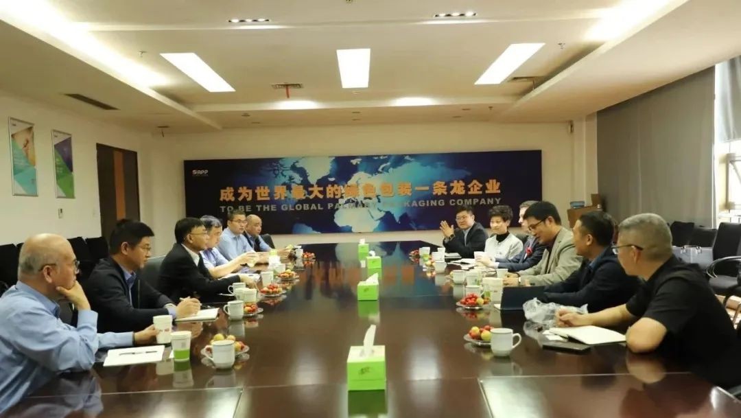 都佰城与价值链伙伴协同创新——无塑纸杯应用技术全球发布会